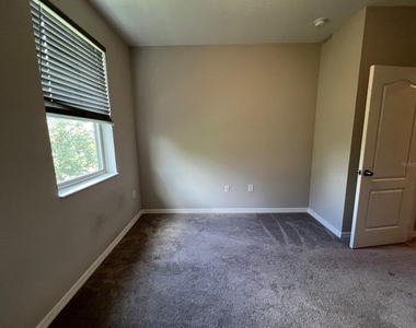 321 Evertree Loop - Photo Thumbnail 15