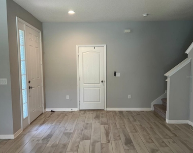 321 Evertree Loop - Photo Thumbnail 18