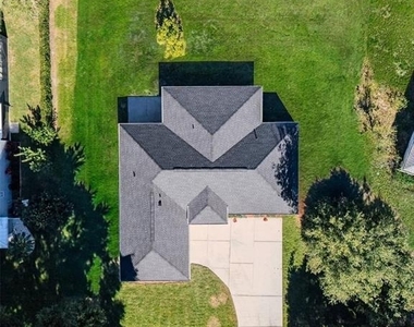 10711 Lake Hill Drive - Photo Thumbnail 3