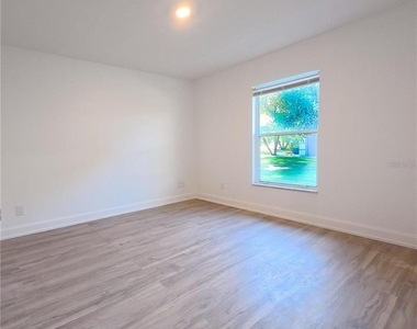 10711 Lake Hill Drive - Photo Thumbnail 19