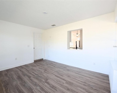 10711 Lake Hill Drive - Photo Thumbnail 11