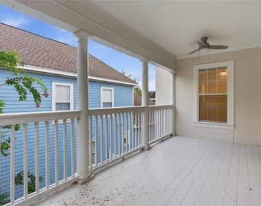 912 Waterside Drive - Photo Thumbnail 50