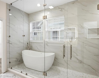 912 Waterside Drive - Photo Thumbnail 42