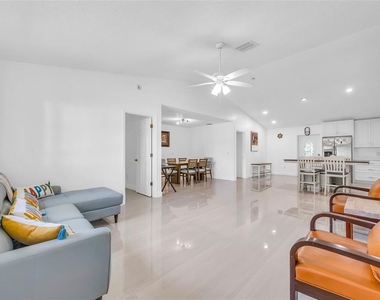 4211 Floating Orchid Court - Photo Thumbnail 2