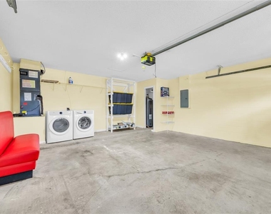 4211 Floating Orchid Court - Photo Thumbnail 19