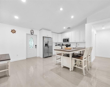 4211 Floating Orchid Court - Photo Thumbnail 5