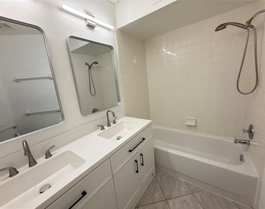 3900 Southpointe Drive - Photo Thumbnail 11