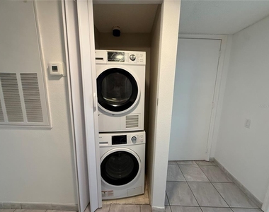 3900 Southpointe Drive - Photo Thumbnail 21