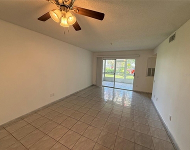 3900 Southpointe Drive - Photo Thumbnail 3