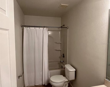 101 Hagge Drive - Photo Thumbnail 45