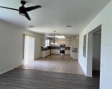 101 Hagge Drive - Photo Thumbnail 14
