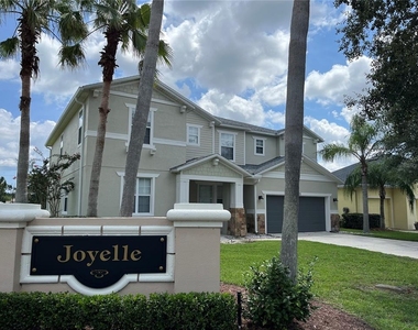 101 Hagge Drive - Photo Thumbnail 2