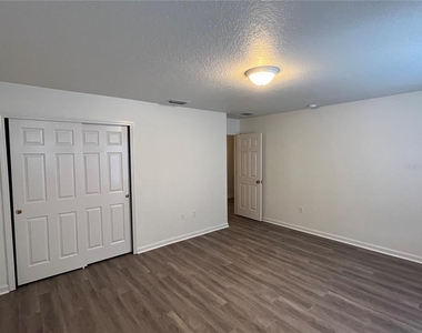 101 Hagge Drive - Photo Thumbnail 43