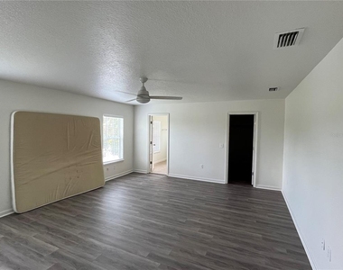 101 Hagge Drive - Photo Thumbnail 35
