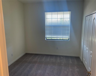 17212 Blue Ridge Place - Photo Thumbnail 6