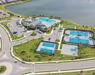 17212 Blue Ridge Place - Photo Thumbnail 13