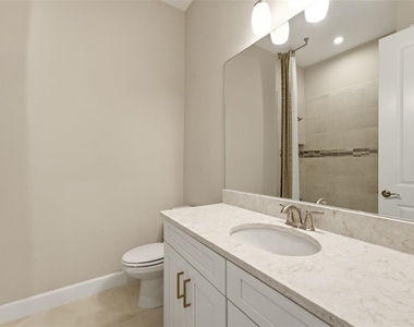 7708 Moonbeam Avenue - Photo Thumbnail 30