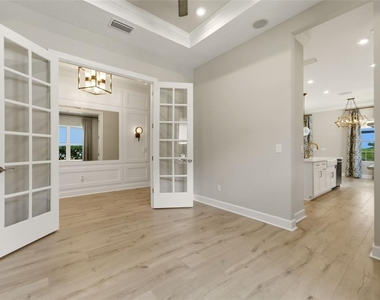 7708 Moonbeam Avenue - Photo Thumbnail 7