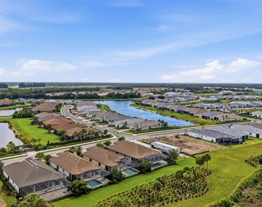 7708 Moonbeam Avenue - Photo Thumbnail 49