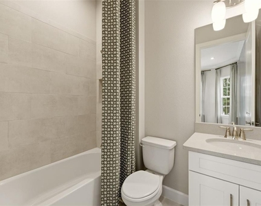 7708 Moonbeam Avenue - Photo Thumbnail 27