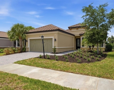 7708 Moonbeam Avenue - Photo Thumbnail 1