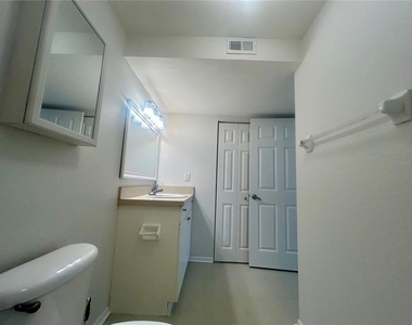 5310 26th Street W - Photo Thumbnail 13