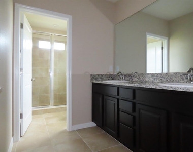 8725 Daydream Street - Photo Thumbnail 20