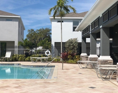 8725 Daydream Street - Photo Thumbnail 28