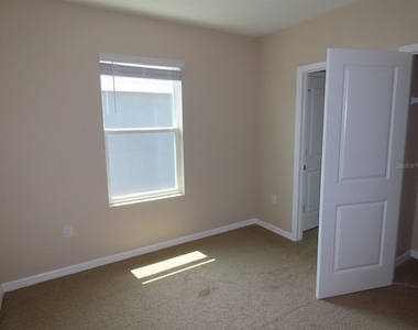 8725 Daydream Street - Photo Thumbnail 20