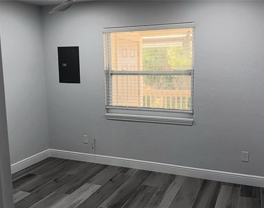 14506 S Tamiami Trail - Photo Thumbnail 15