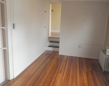 731 Lehigh Street - Photo Thumbnail 6