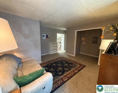 421 North Street - Photo Thumbnail 3