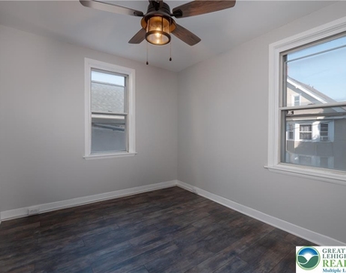 718 N New Street - Photo Thumbnail 14