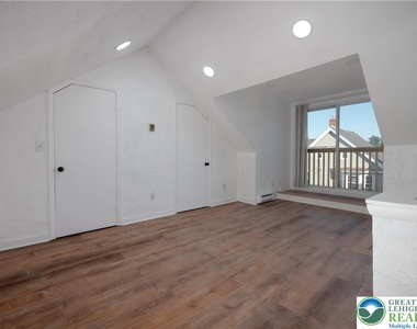 718 N New Street - Photo Thumbnail 19