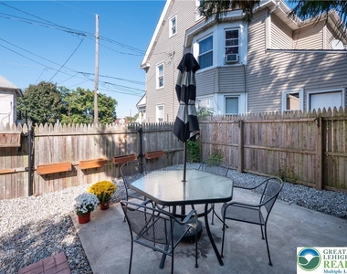 718 N New Street - Photo Thumbnail 27