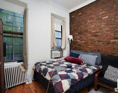  West 22nd Street - Photo Thumbnail 1