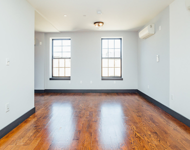703 Rogers Avenue - Photo Thumbnail 5