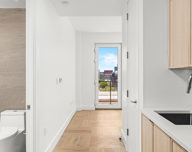 703 Rogers Avenue - Photo Thumbnail 16