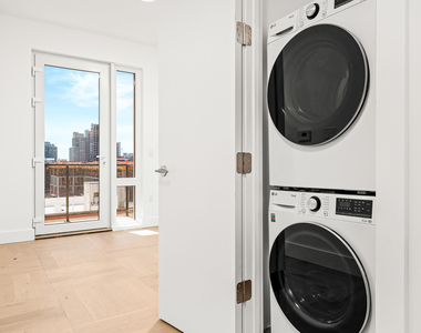 703 Rogers Avenue - Photo Thumbnail 13