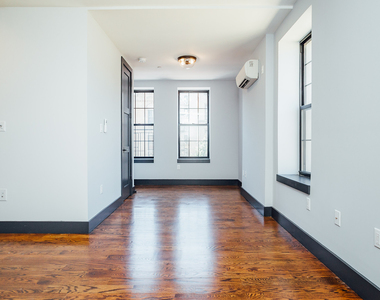 703 Rogers Avenue - Photo Thumbnail 1