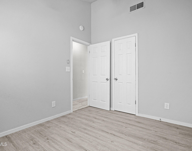 10720 Chert Street - Photo Thumbnail 21