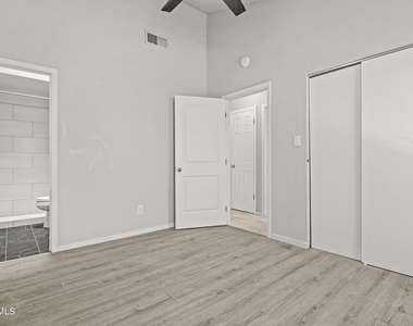 10720 Chert Street - Photo Thumbnail 30