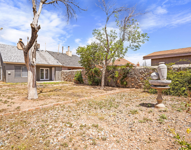 10720 Chert Street - Photo Thumbnail 26