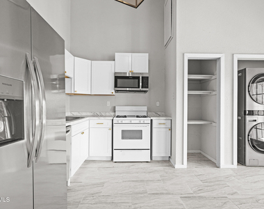 10720 Chert Street - Photo Thumbnail 14