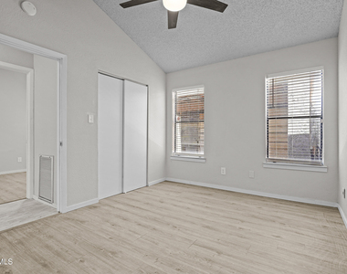 10720 Chert Street - Photo Thumbnail 27