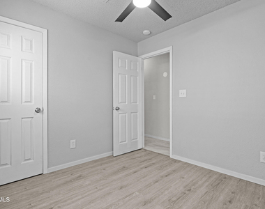 10720 Chert Street - Photo Thumbnail 23