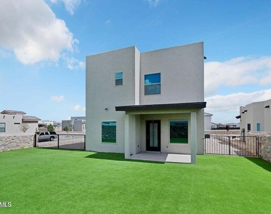 12661 Kingsbury Avenue - Photo Thumbnail 14