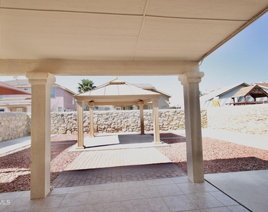 12229 Kingsgate Court - Photo Thumbnail 5