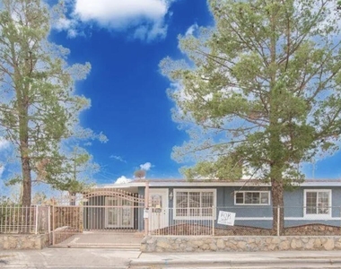 7632 Franklin Drive - Photo Thumbnail 1