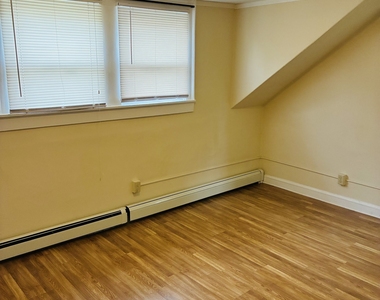 633 Norwich Road - Photo Thumbnail 9